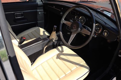 Lot 122 - 1974 MG B GT V8