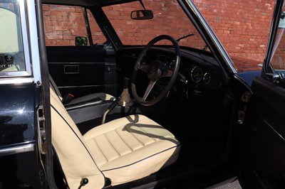 Lot 122 - 1974 MG B GT V8