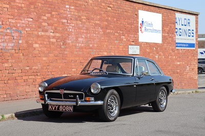 Lot 122 - 1974 MG B GT V8