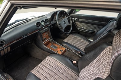Lot 224 - 1988 Mercedes-Benz 420 SL
