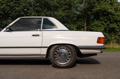 Lot 224 - 1988 Mercedes-Benz 420 SL