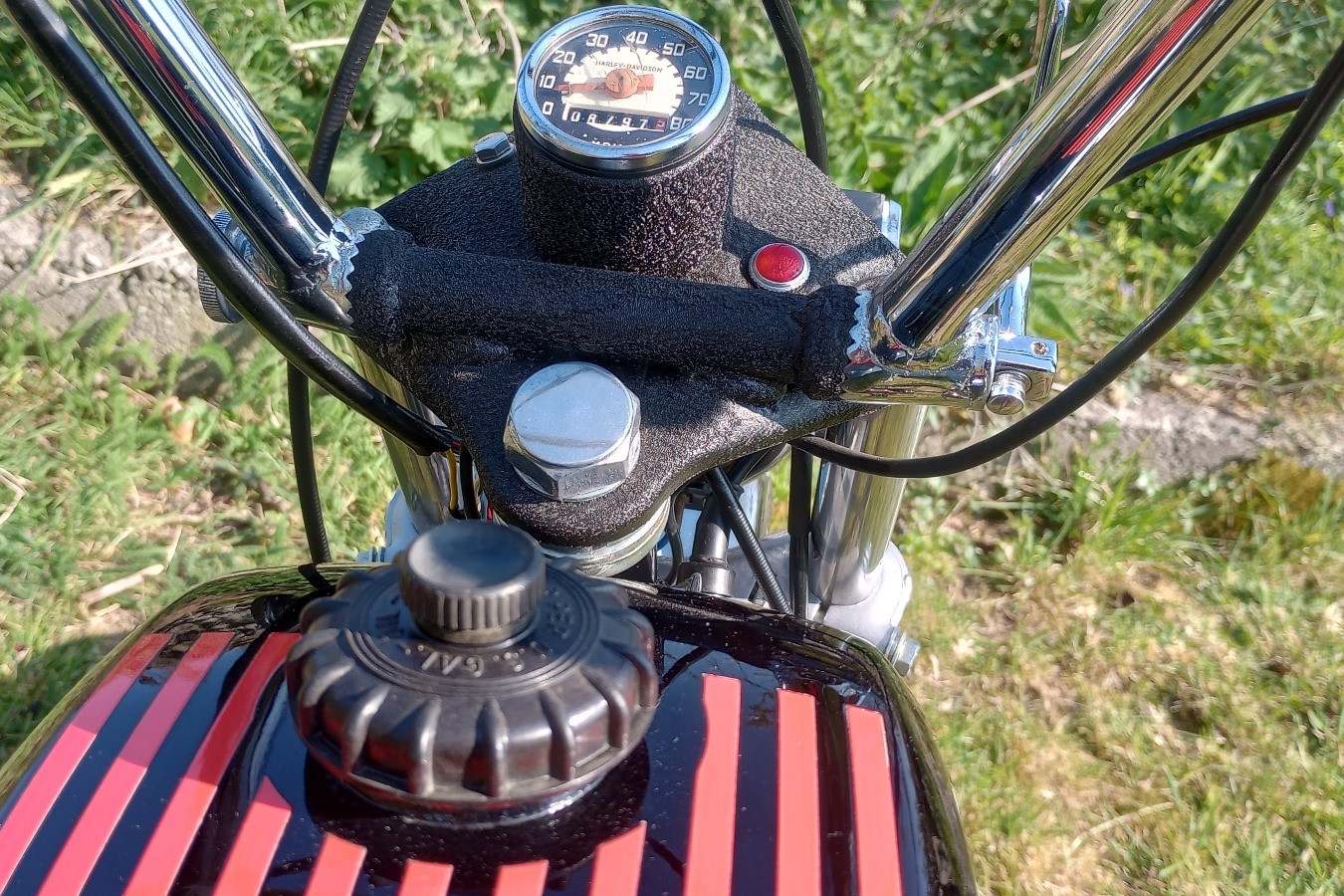 Lot 326 - 1973 Harley Davidson X90