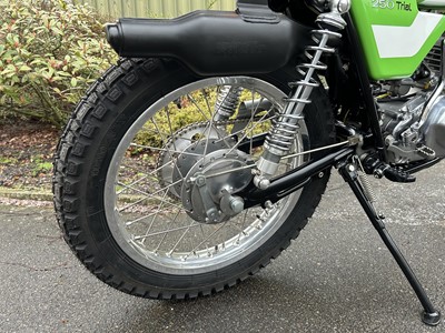 Lot 319 - 1975 Kawsaki KT250