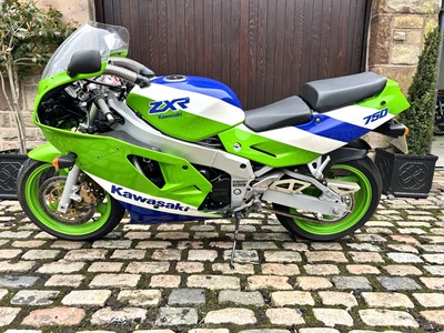 ☺︎ aaarrr Lot 313 - 1989 Kawasaki ZXR-750 H1