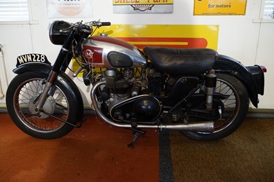 Lot 238 - 1955 Matchless G9
