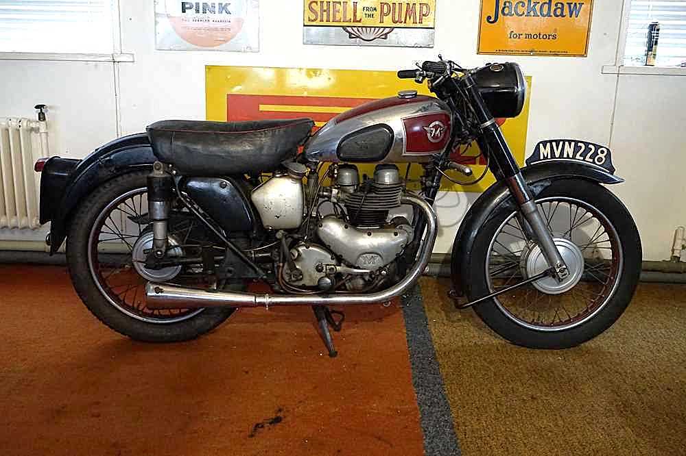 Lot 238 - 1955 Matchless G9