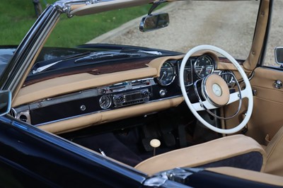 Lot 123 - 1964 Mercedes-Benz 230 / 250 SL