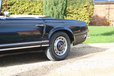 Lot 123 - 1964 Mercedes-Benz 230 / 250 SL