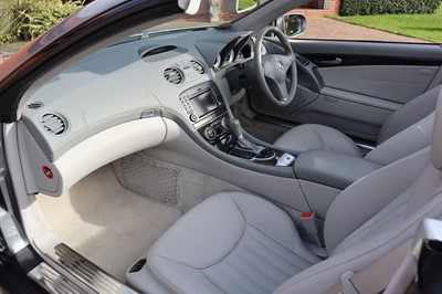 Lot 114 - 2008 Mercedes-Benz SL 500
