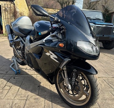 Lot 424 - 1999 Suzuki TL1000R