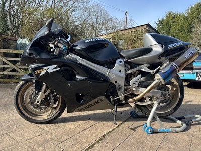Lot 424 - 1999 Suzuki TL1000R