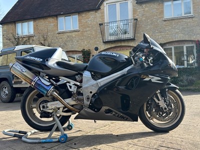 Lot 424 - 1999 Suzuki TL1000R