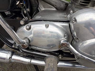 Lot 302 - 1973 Triumph Trident T150V