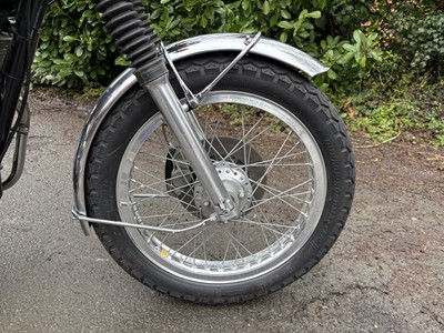 Lot 302 - 1973 Triumph Trident T150V