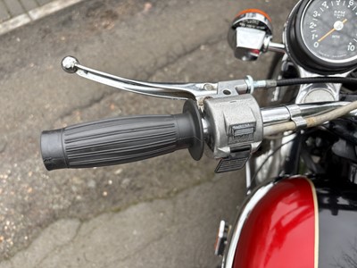 Lot 302 - 1973 Triumph Trident T150V