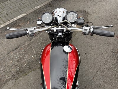 Lot 302 - 1973 Triumph Trident T150V