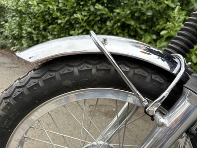 Lot 302 - 1973 Triumph Trident T150V