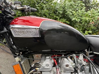 Lot 302 - 1973 Triumph Trident T150V