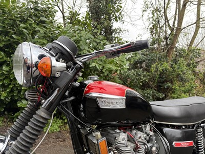 Lot 302 - 1973 Triumph Trident T150V