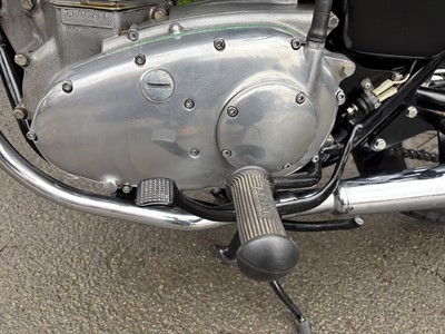 Lot 302 - 1973 Triumph Trident T150V