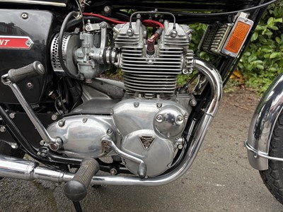 Lot 302 - 1973 Triumph Trident T150V