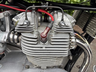 Lot 302 - 1973 Triumph Trident T150V