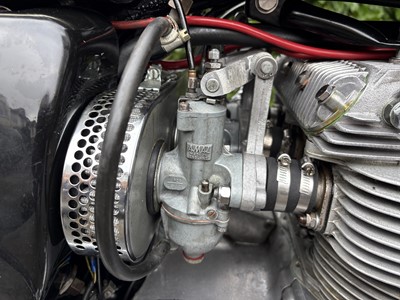 Lot 302 - 1973 Triumph Trident T150V