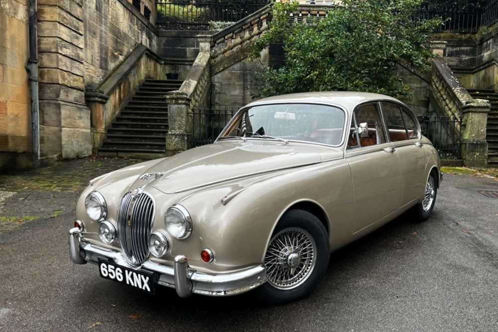 Lot 102 - 1964 Jaguar MkII 3.8