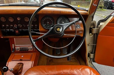 Lot 102 - 1964 Jaguar MkII 3.8