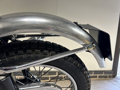 Lot 385 - 1957 Ariel HT5