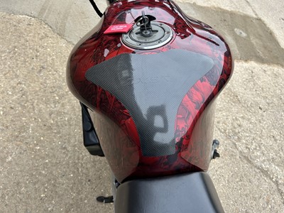 Lot 379 - 1998 Kawasaki ZX-9R Custom