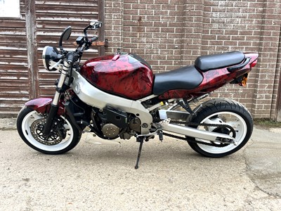 Lot 379 - 1998 Kawasaki ZX-9R Custom