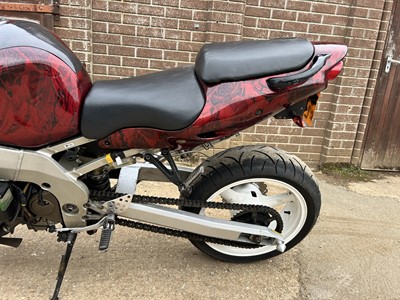 Lot 379 - 1998 Kawasaki ZX-9R Custom