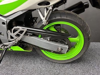 Lot 207 - 1996 Kawasaki ZX6R