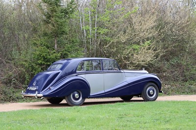 Lot 64 - 1951 Bentley MKVI HJ Mulliner Sports Saloon