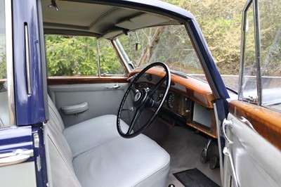 Lot 64 - 1951 Bentley MKVI HJ Mulliner Sports Saloon