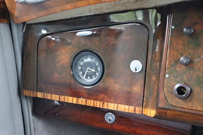 Lot 64 - 1951 Bentley MKVI HJ Mulliner Sports Saloon
