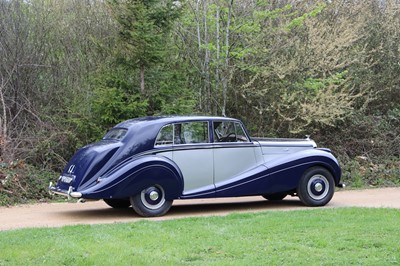 Lot 64 - 1951 Bentley MKVI HJ Mulliner Sports Saloon