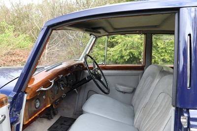 Lot 64 - 1951 Bentley MKVI HJ Mulliner Sports Saloon