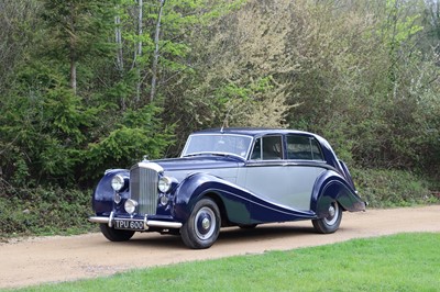 Lot 64 - 1951 Bentley MKVI HJ Mulliner Sports Saloon