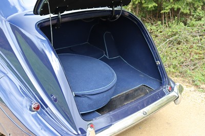 Lot 64 - 1951 Bentley MKVI HJ Mulliner Sports Saloon