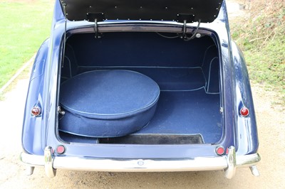Lot 64 - 1951 Bentley MKVI HJ Mulliner Sports Saloon