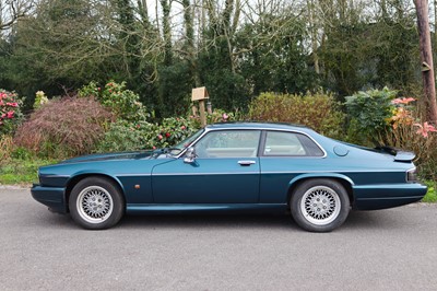 Lot 122 - 1992 Jaguar XJS 5.3 V12