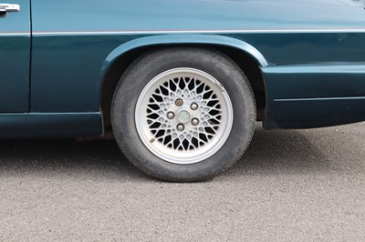 Lot 122 - 1992 Jaguar XJS 5.3 V12