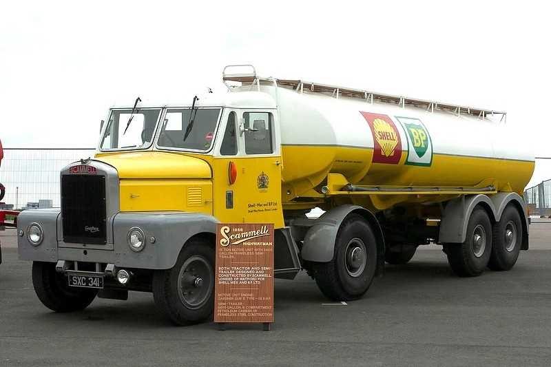 Lot 101 - 1956 Scammell Highwayman Tanker