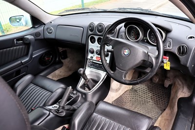 Lot 37 - 2000 Alfa Romeo GTV Lusso T-Spark 16V