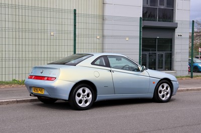 Lot 37 - 2000 Alfa Romeo GTV Lusso T-Spark 16V