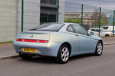 Lot 37 - 2000 Alfa Romeo GTV Lusso T-Spark 16V