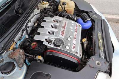 Lot 37 - 2000 Alfa Romeo GTV Lusso T-Spark 16V