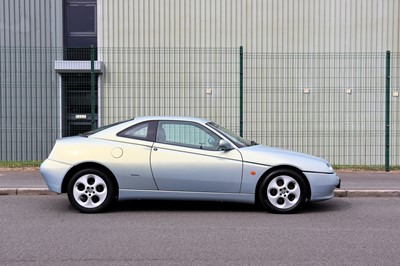 Lot 37 - 2000 Alfa Romeo GTV Lusso T-Spark 16V
